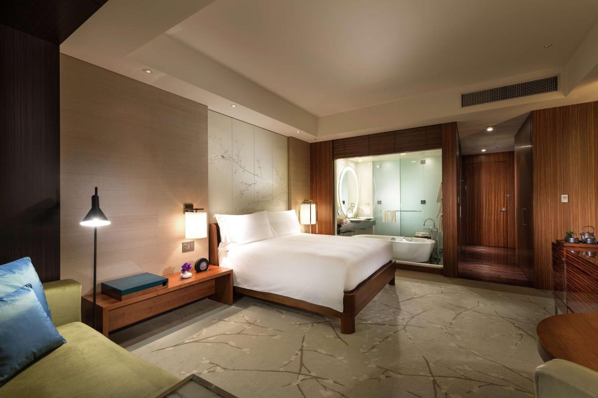 King Room Bay View,1598398358:JPEG